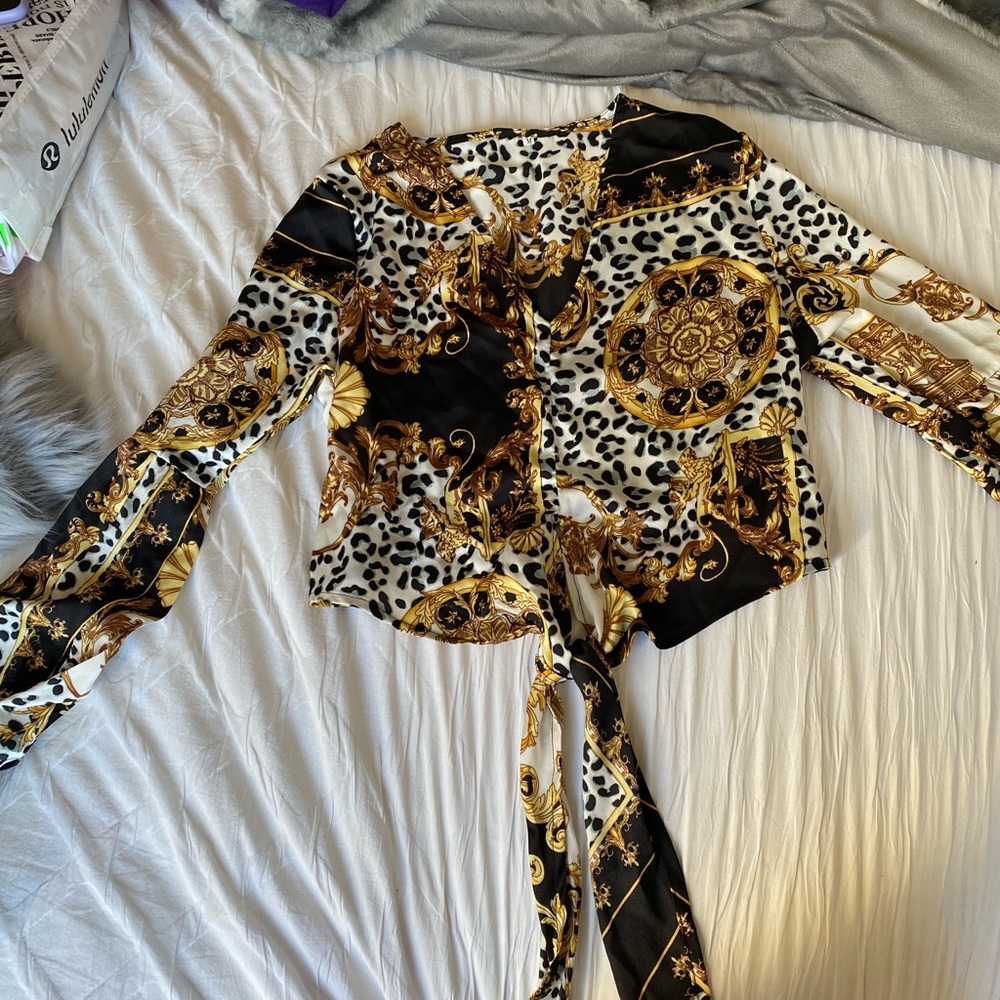 Cropped blouse